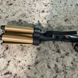 Gold 'N Hot GH3011 Triple Barrel Waver – Jumbo Ceramic Hair Tool, Gently Used